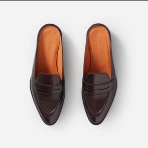 Everlane The Modern Penny Loafer Mule in Wine